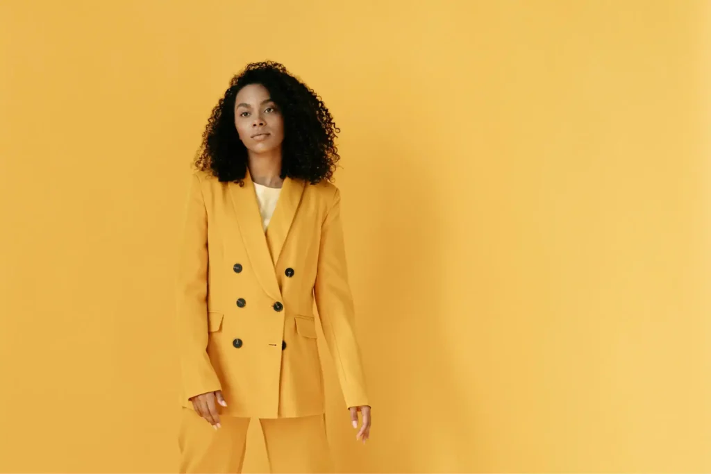  The Power-Neutral Monochrome Look