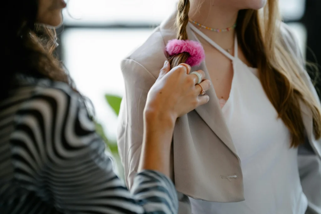 The Art of Corporate Chic: Stylish Work Outfits for Women on a Budget Styling Strategies for a High-End Finish