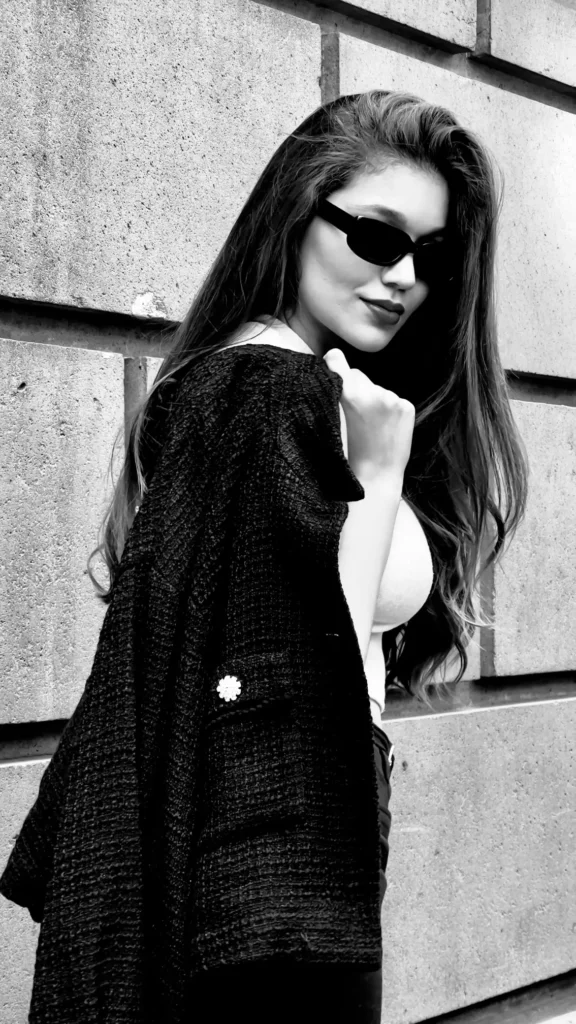 mastering the detaisl ,accessries and outfits