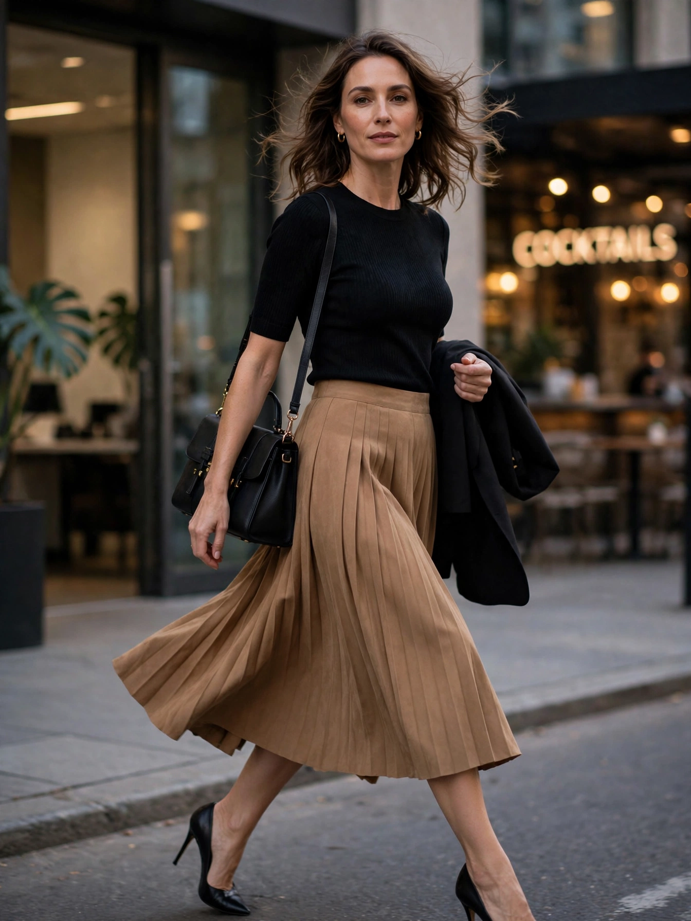 Stylish Outfit Ideas for 35 Year Old Women The pleated midi skirt + knit top. A pleated skirt adds movement and polish; a fitted knit keeps it grounded. This pairing transitions beautifully from desk to drinks.